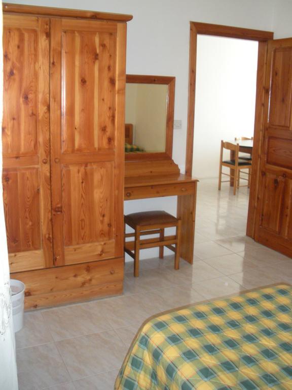 Horizon Apartments Gozo Marsalforn Oda fotoğraf